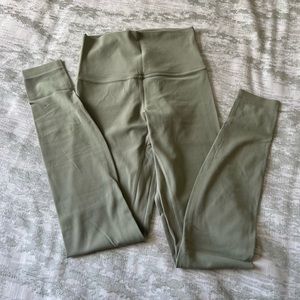 lululemon high rise aligns - rosemary green - 28” - size 4